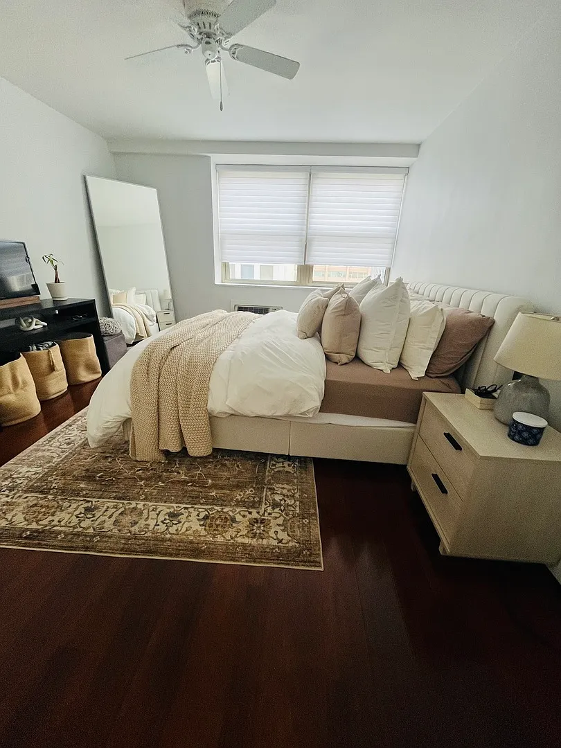 1 bed, 825 sqft, $2,300 — Photo 4