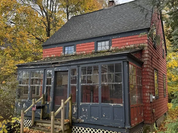 39 Pleasant View Avenue, Bangor, ME 04401