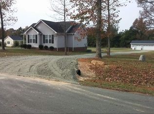 6755 Cottonwood Dr, Snow Camp, NC 27349