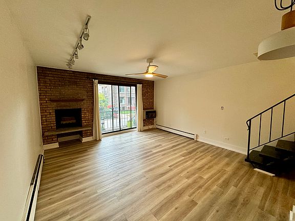 5th image of 832 W Oakdale Ave
