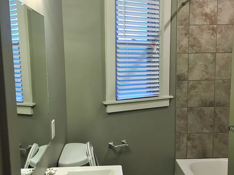 6329-6331 Bartlett St #6331 — Photo 10