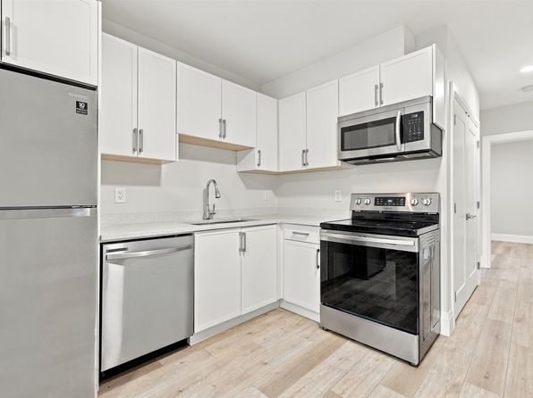 1 bedroom rental in Surrey — photo 7