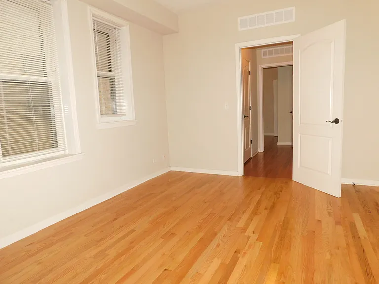 404 Lee St #8 — Photo 9