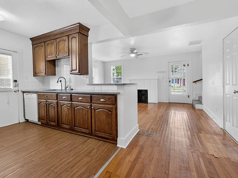 3144 Cockrell Ave — Photo 10