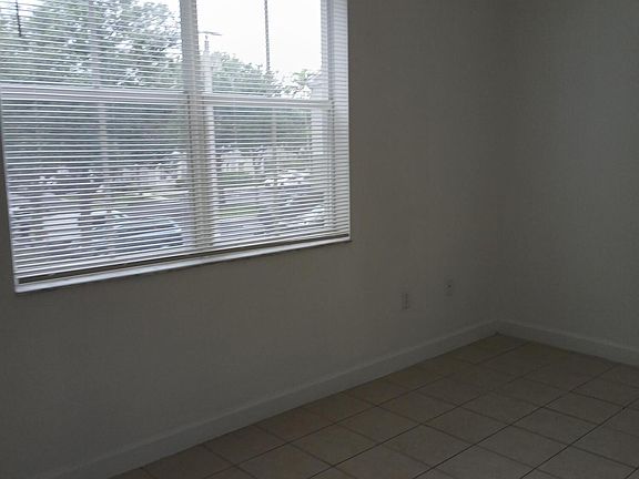 4th image of 2127 Shoma Drive