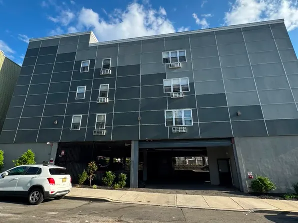 145 Hamilton Ave, Paterson, NJ 07501