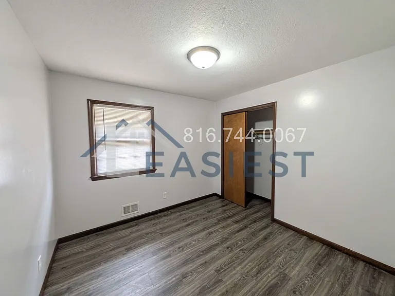 808 NW 15th St — Photo 17