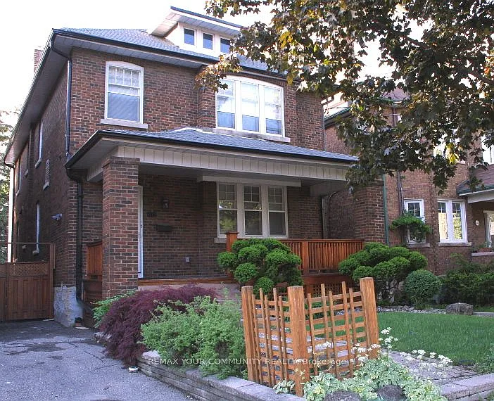 70 Snowdon Ave — Photo 1