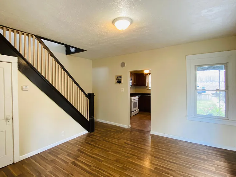 7108 Baker St — Photo 3