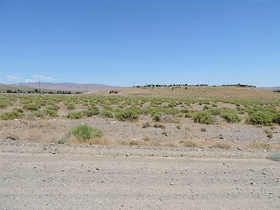 2nd image of 1390 Hooten Dr