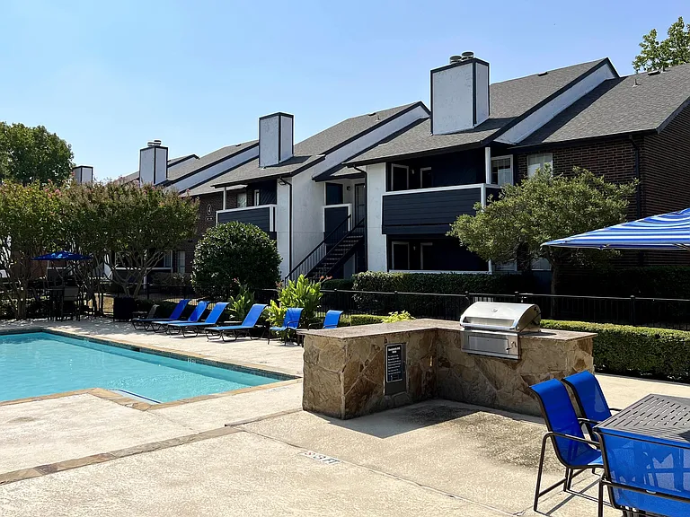 The Pinnacle Apartments — Photo 16