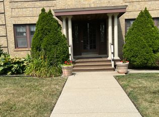 1442 W 110th St APT 4, Cleveland, OH 44102
