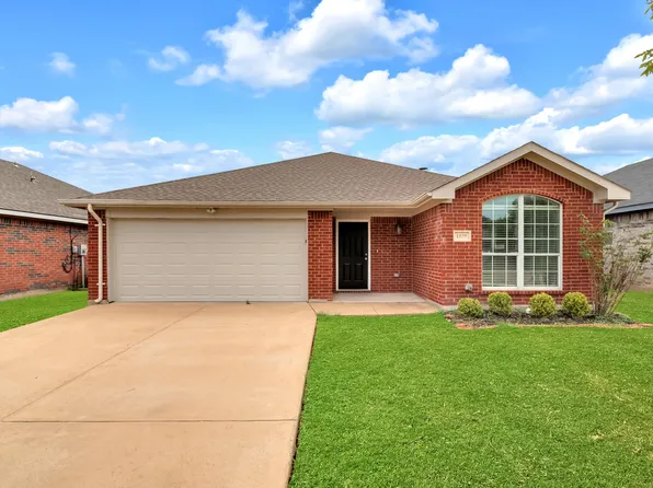 1039 Caliente Dr, Grand Prairie, TX 75051