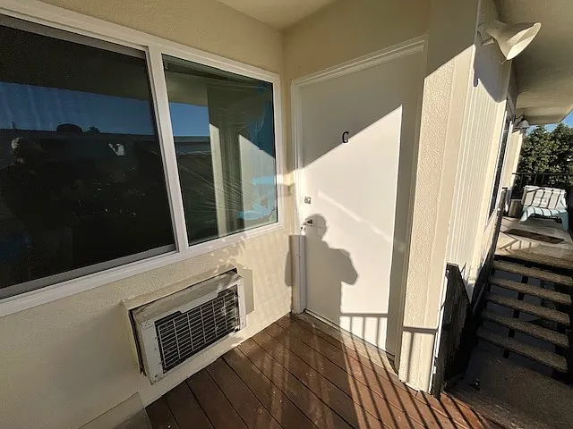 667 Glenfinnan Ave #C — Photo 10
