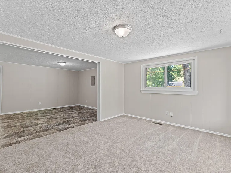 5128 Sunset Lake Rd — Photo 4