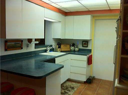 5th image of 8583 Gardenia Dr