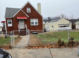 86 Murray Hill St, Elmont, NY 11003