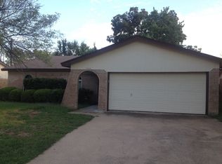 5404 Inglewood Ln, Arlington, TX 76016
