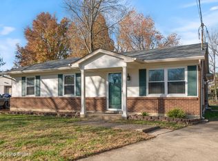 1039 Garrow Ct, Louisville, KY 40219