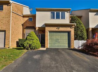 1669 Harding Cir, Whitehall, PA 18052