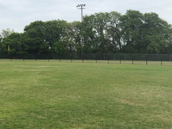 4590 N 5th St, Duncan, OK 73533