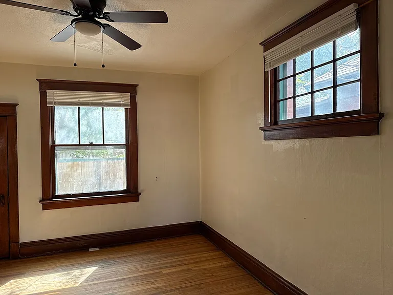 212 W Evans Ave — Photo 7