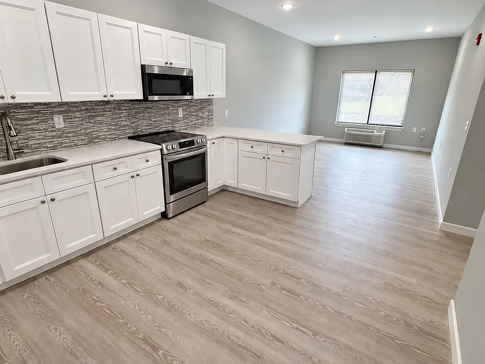 444 Summer St #2