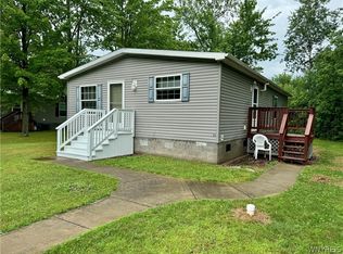 83 Rainbow Park, Ransomville, NY 14131