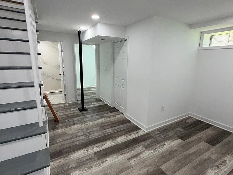 608 Chaplin St SE — Photo 19