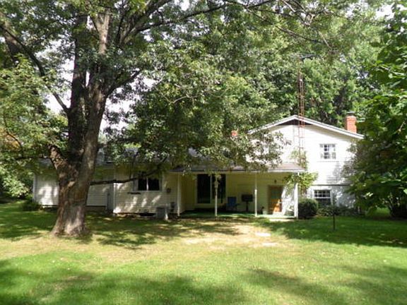 3rd image of 953 Ramsey Dr