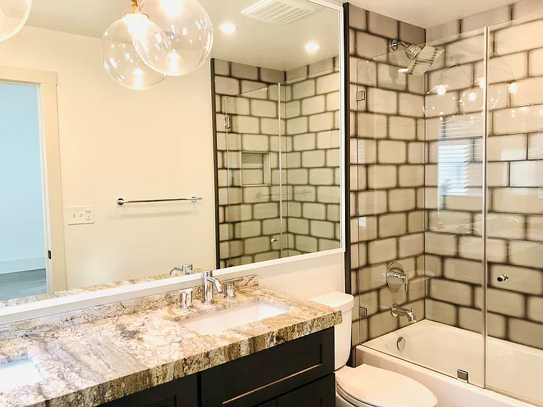 2109 J St #201 — Photo 10