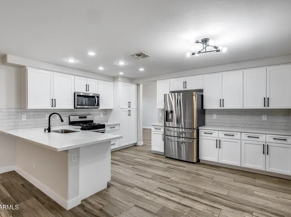 1883 W FALCON Drive, Chandler, AZ 85286