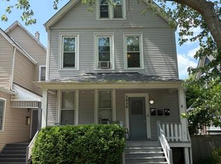 2026 Maple Ave, Evanston, IL 60201