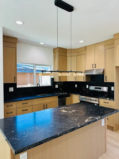 7586 Washington Drive - 1 — Photo 1