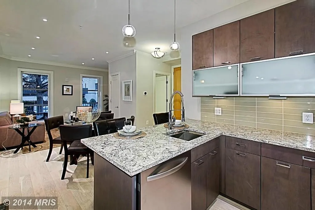 2142 O St NW — Photo 4
