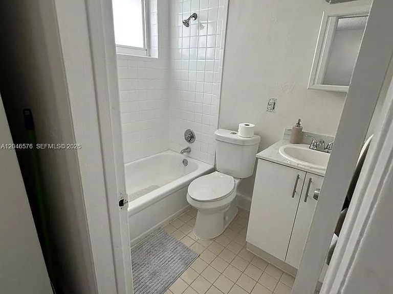 6805 SW 88th St #8 — Photo 17