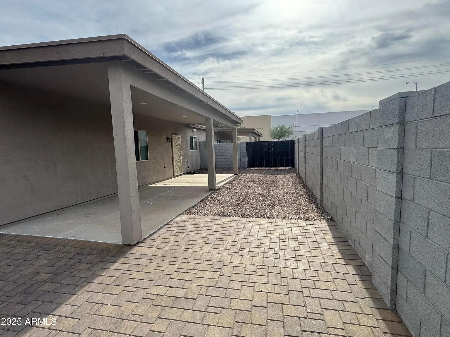 3 bed, 2.0 bath, 1320 sqft, $2,230 — Photo 3