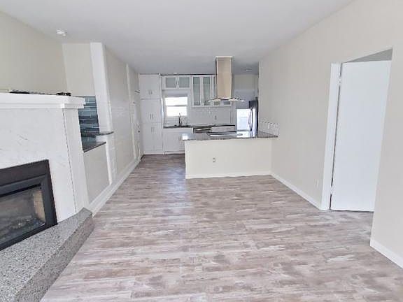 2nd image of 869 NW Beach Dr