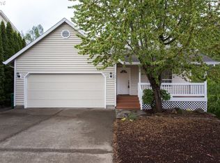 13917 SE Alimaria Dr, Clackamas, OR 97015