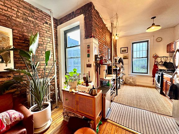3rd image of 763 Park Pl #4B