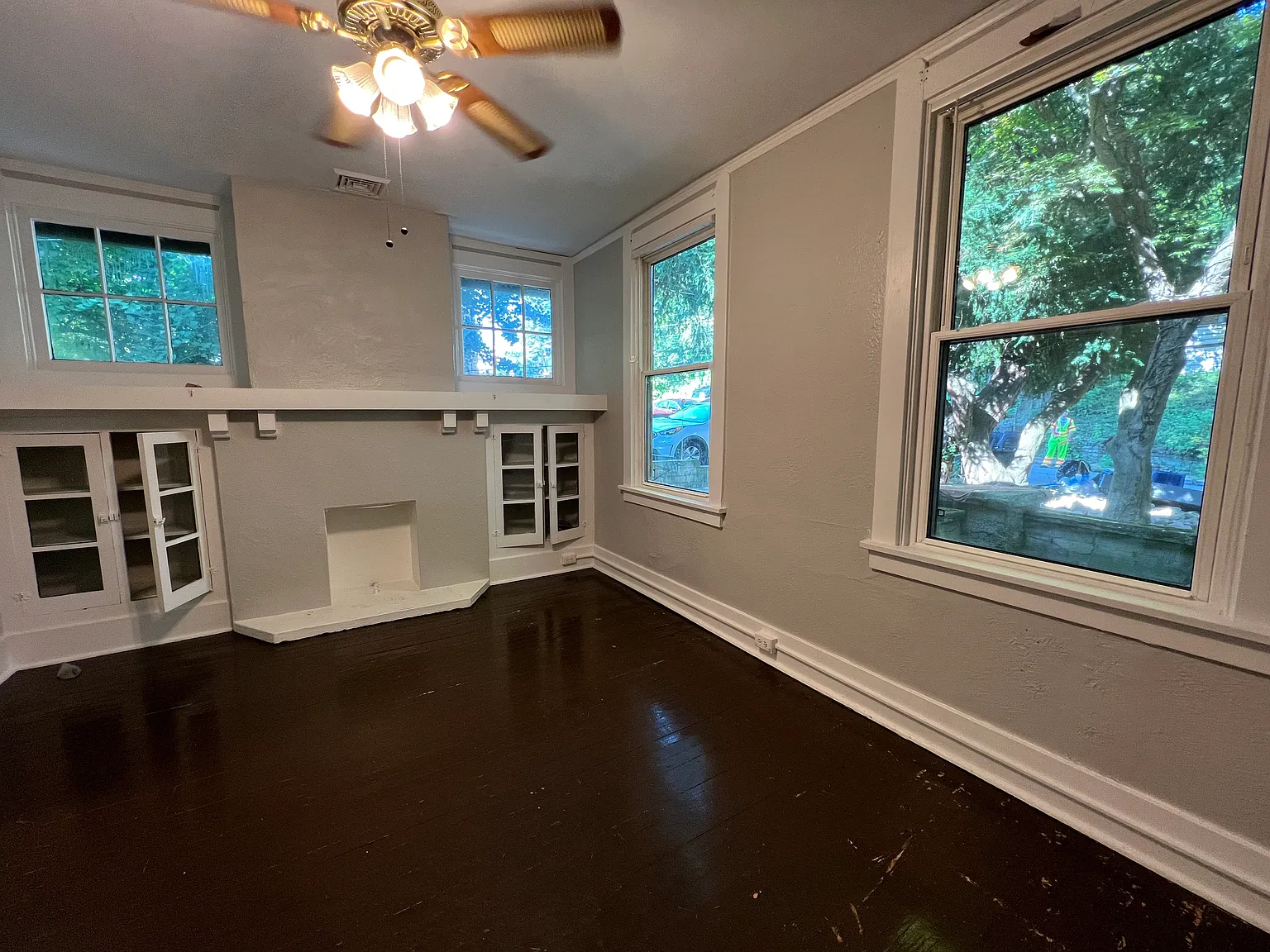 2333 Vodeli St APT 3 photo 1