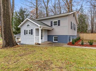 4350 Reynolds Rd, Delton, MI 49046