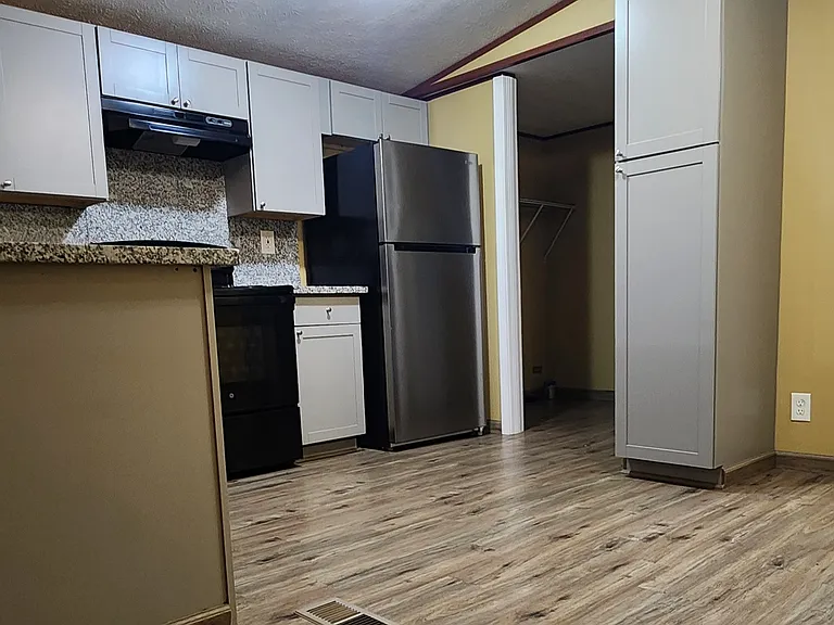 23744 Walker South Rd — Photo 20