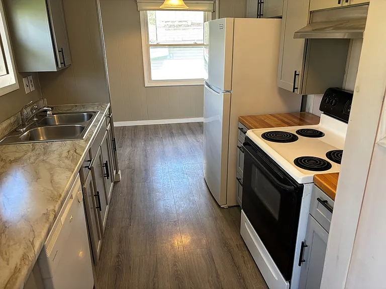 120 Main St — Photo 6