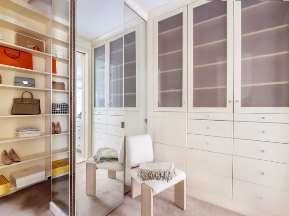 14 East 75th Street image 12 of 16