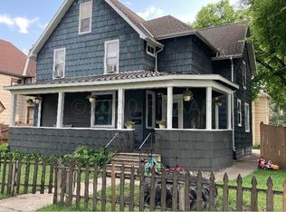 824 5th Ave S, Fargo, ND 58103