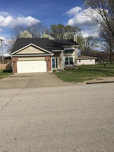 1431 Pin Oak Cir 