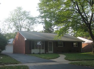 6716 Lincoln Green Rd, Holland, OH 43528