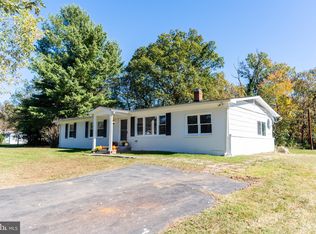 22260 Saint Louis Rd, Middleburg, VA 20117