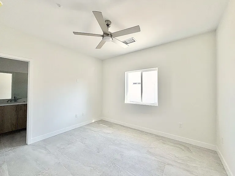 68160-68162 Modalo Rd — Photo 14